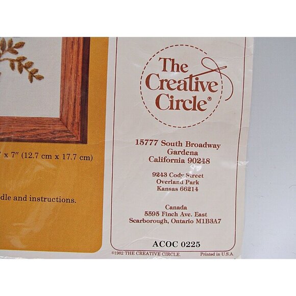 Embroidery Kit Creative Circle 0225 Roses, Daisies Persian Wool Yarn 5x7" Vtg - Picture 2 of 9